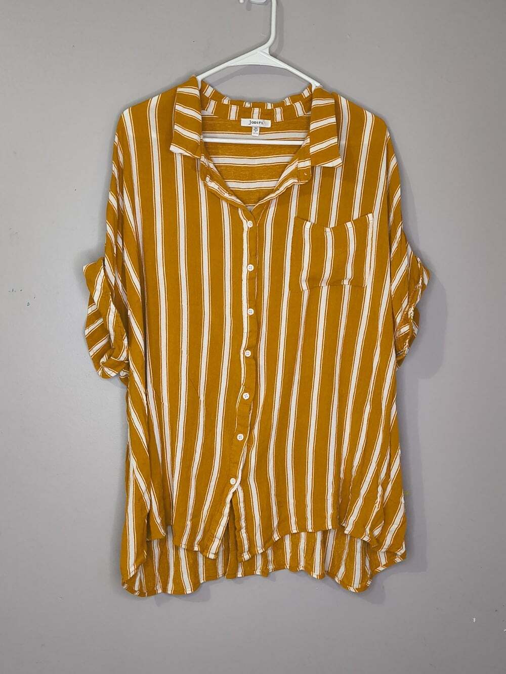 Jodifl Women's Size 3x Short Sleeve Button Down Mustard Yellow Vertical Stripped
